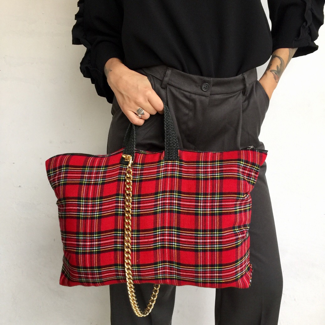 Borsa scozzese rossa