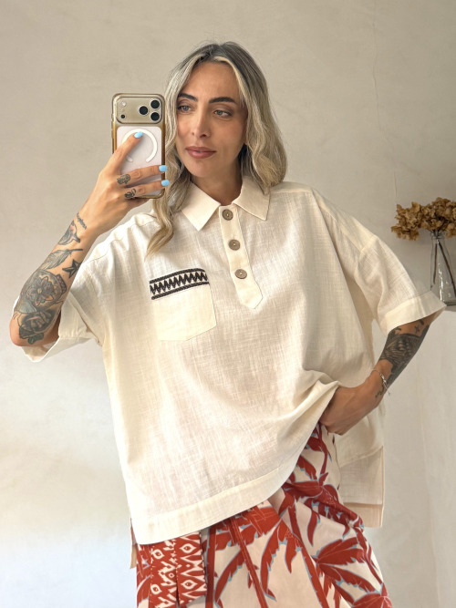 Blusa polo ricamo