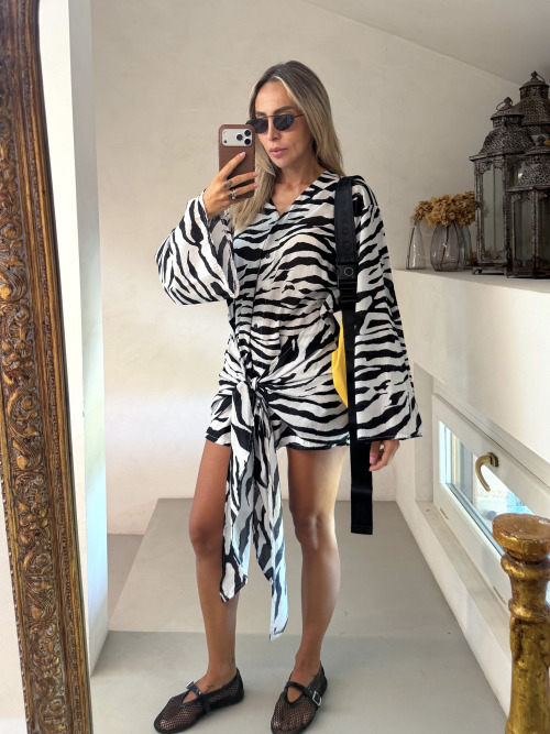 Abito zebra nodo