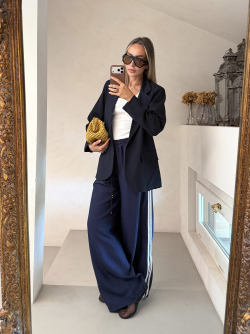 Total look Royal blue