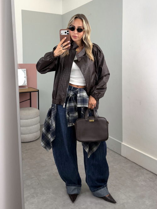 Total look Croco