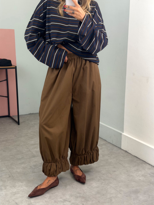 Pantalone fondo arricciato